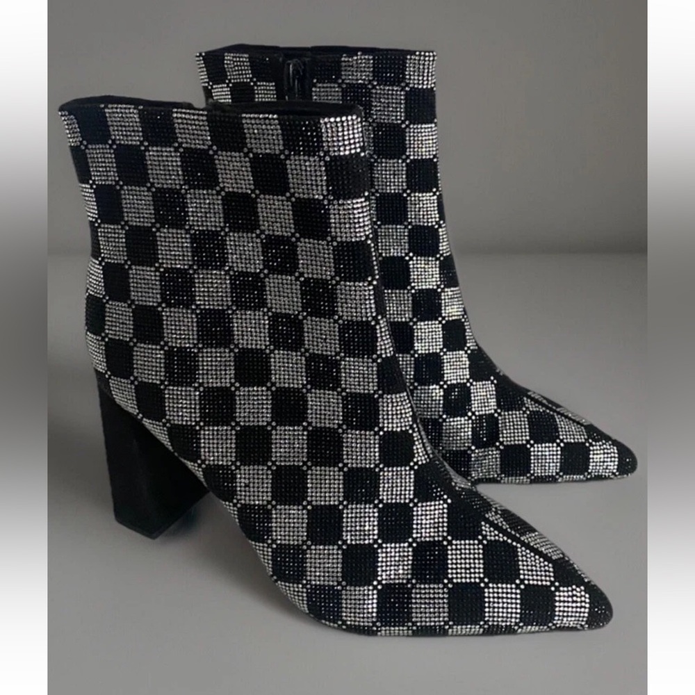 🆕 Wild Pair Ingridd Black & Silver Checkered Pointed Toe Dressy Booties Size 9M - Picture 10 of 13